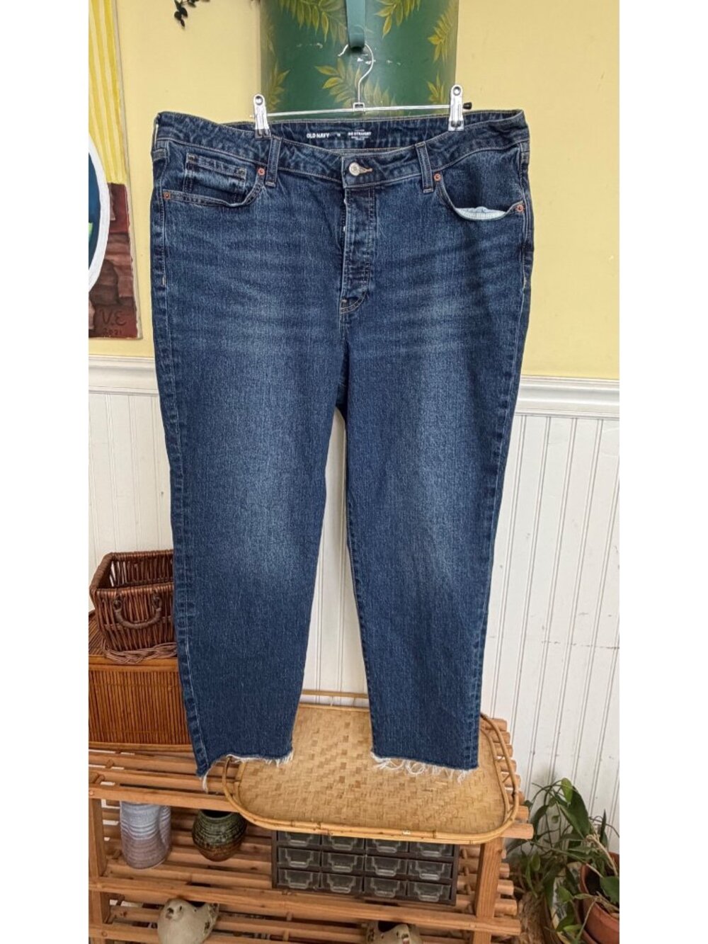 Old Navy High-Rise OG Straight Jeans Womens Size 18 Raw Hem Dark Wash